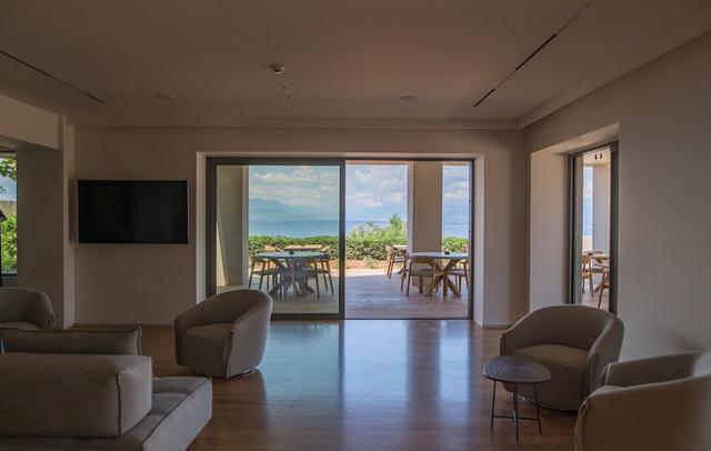 Alissachni SeaSide Hotel