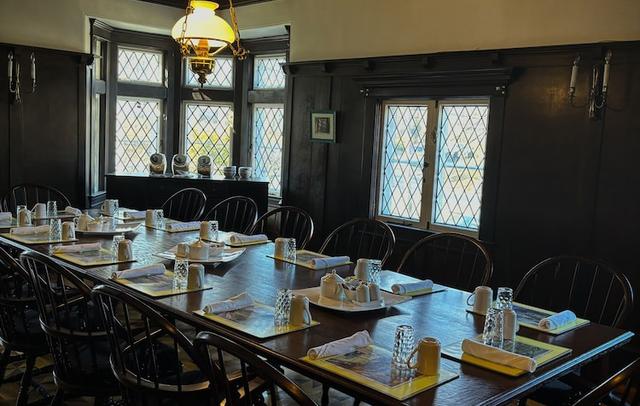 Leaside Manor by The Leaside Group