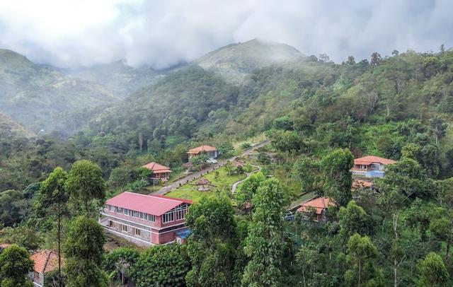 Zacs Valley Resort & Wellness Retreat Kodaikanal
