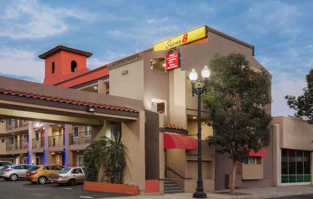 Super 8 by Wyndham El Cajon/San Diego