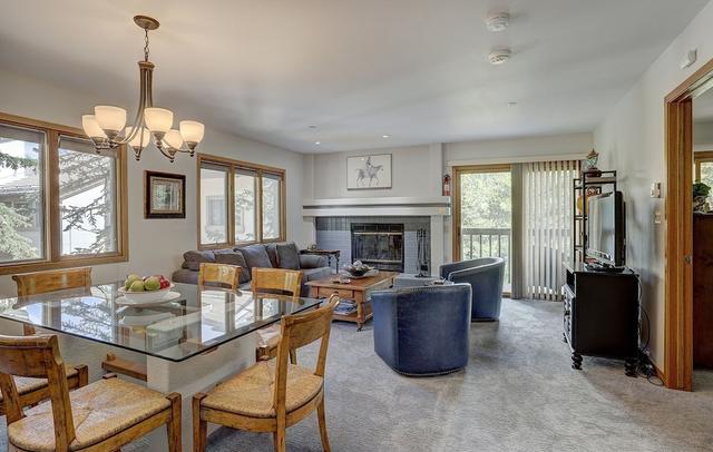 Newly Remodeled Spacious 1 Bedroom 1 Condo by RedAwning