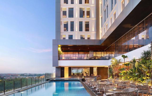 Mövenpick Surabaya City
