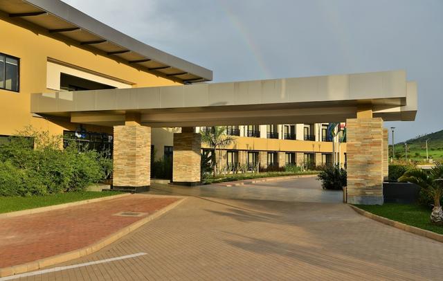 Mantis EPIC Hotel & Suites