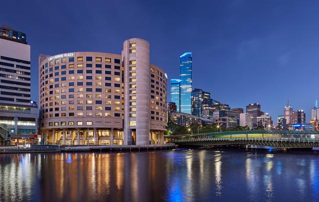Crowne Plaza Melbourne