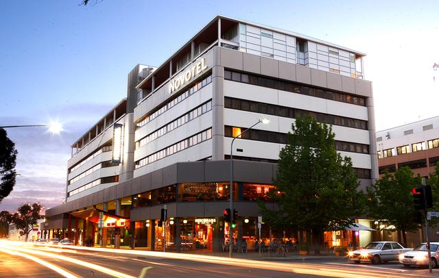 Novotel Canberra