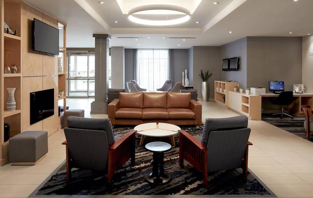 Fairfield Inn & Suites by Marriott Montreal Airport