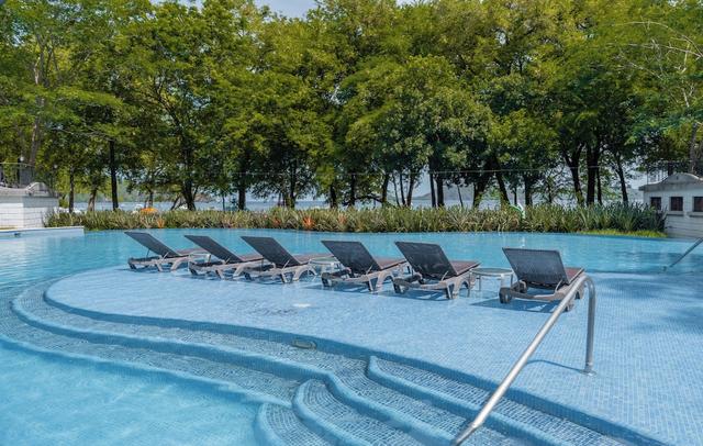 CC Beach Front Papagayo All Inclusive