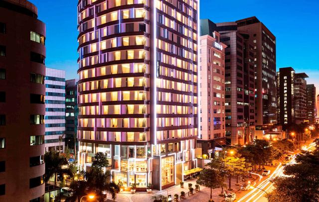 Novotel Suites Hanoi