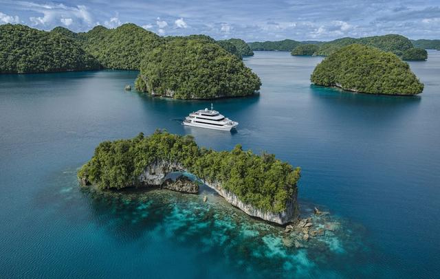 Four Seasons Explorer, Palau - Cruising Resort