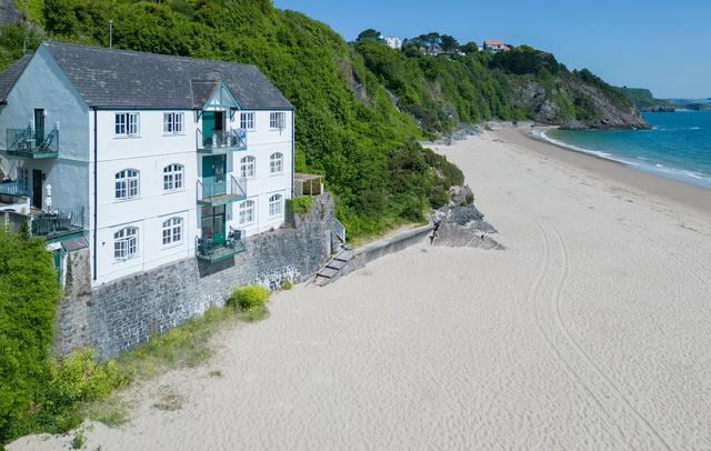 The Sand Castle - 2 Bedroom Apartment - Tenby