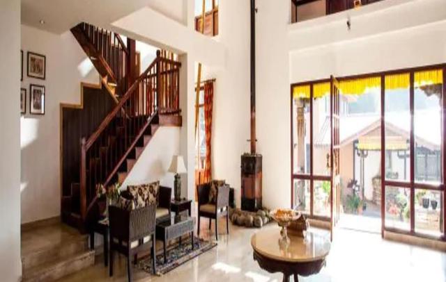 The Chumbi Mountain Retreat