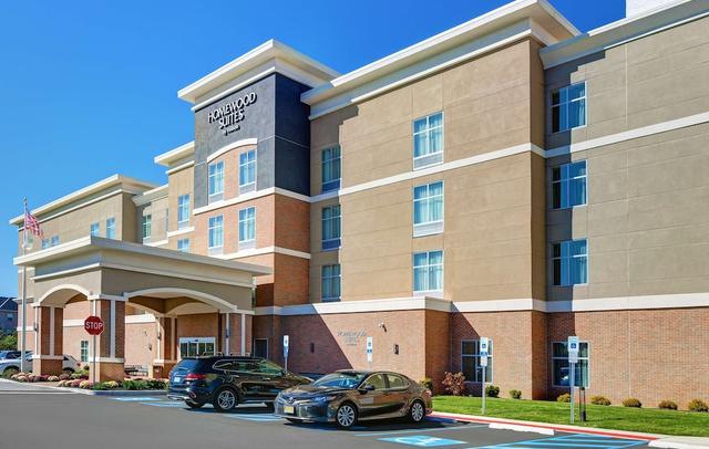 Homewood Suites by Hilton Edison Woodbridge
