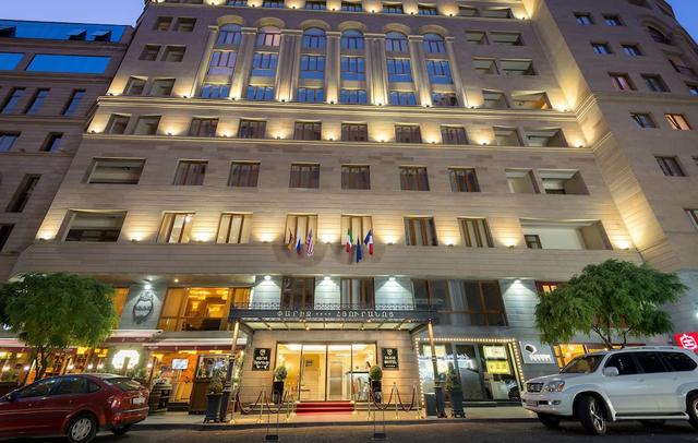 Paris Hotel Yerevan