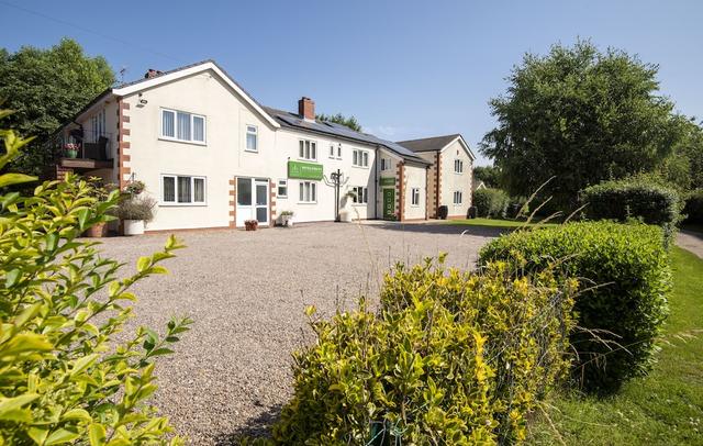 Bridleways Guest House & Holiday Homes