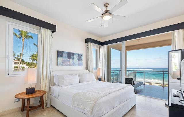 Watermark Luxury Oceanfront All Suite Hotel