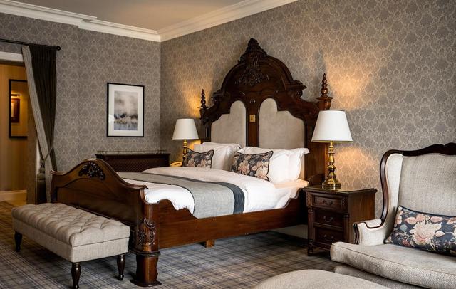 Harvey's Point Hotel