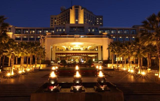 Kunming Green Lake Hotel