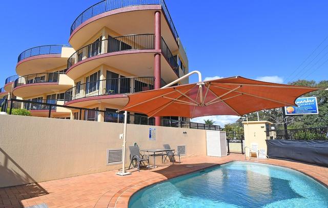 Alexander Beachfront Apartments