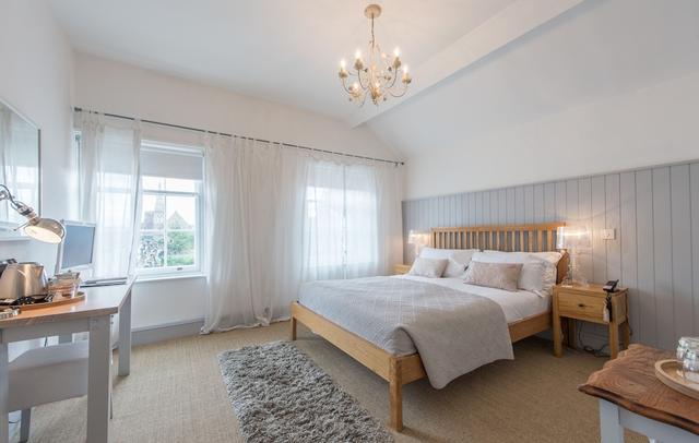 Lion and Pheasant Hotel