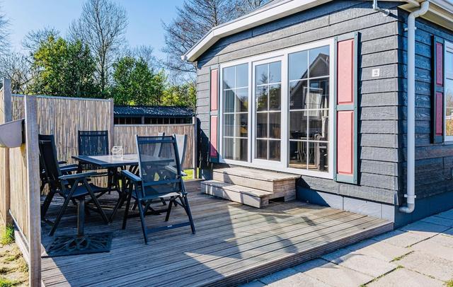 Holiday Home With Terrace in Giethoorn