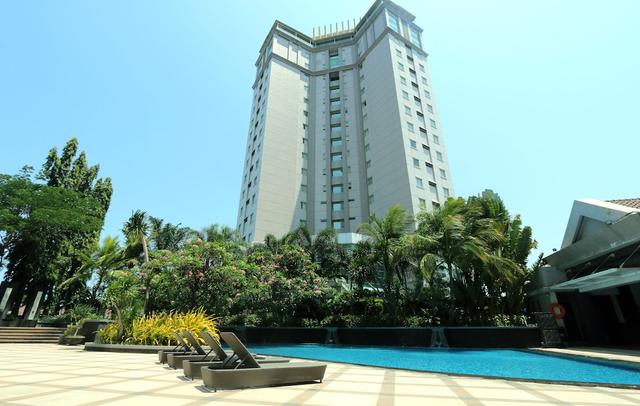 Java Paragon Hotel and Residences