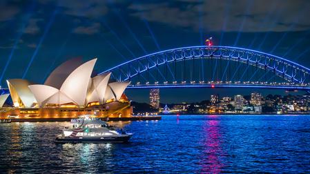 Sydney: All-Inclusive Vivid Sydney Three-Course Dinner Cruise with Drinks 