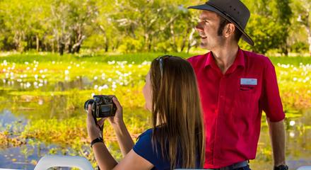 Darwin: Full-Day Darwin City Sights Tour & Jumping Crocodiles Adventure Cruise   