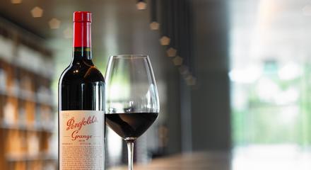 Adelaide: Guided Penfolds Magill Estate Tour with Wine Tasting, Shared Chef's Selection Lunch & Paired Wines