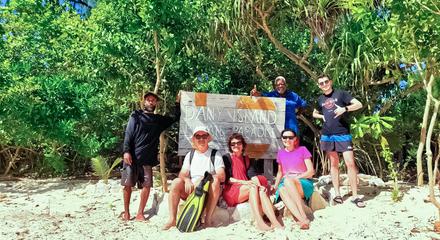 Dany Island Amazing Snorkelling & Jackie's Blue Hole Day Tour