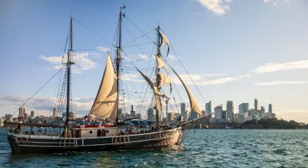 Sydney: See the Sights of Sydney Harbour on a 90-Minute Afternoon Discovery Cruise