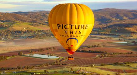 Yarra Valley: Hot Air Balloon Flight with Breakfast at Yarra Valley Chocolaterie & Ice Creamery