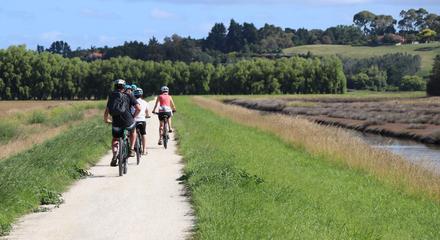 Ahuriri Napier Loop Self-Guided E-BIKE (20-50km) TA_GROSS