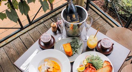 PepperGreen Estate Sparkling Breakfast Experience