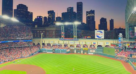 Houston: Witness an Houston Astros Major League Baseball Game at Minute Maid Park