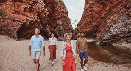 Autopia Tours: West MacDonnell Ranges Tjoritja from Alice Springs