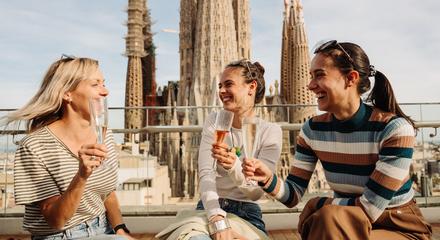 Sagrada Familia Closing Time Experience: Evening Light & Rooftop Views