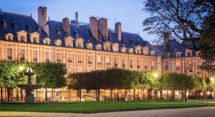 Le Marais Paris Walking Tour  and Picasso Museum  Private Tour