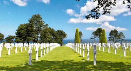 Small Group Normandy D-Day Battlefields and Landing Beaches Day Trip from Paris
