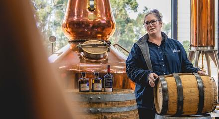 Coal Valley Wine and Gin Safaris departs Hobart, includes 2 Course Winery Lunch, Gin, Wine and Cheese Tastings, Mt Wellington & Richmond Village