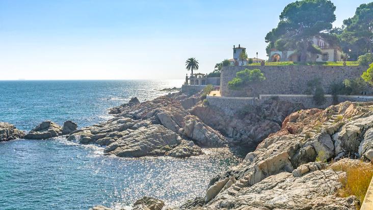 Explore Madrid, Barcelona & Costa Brava's Shores