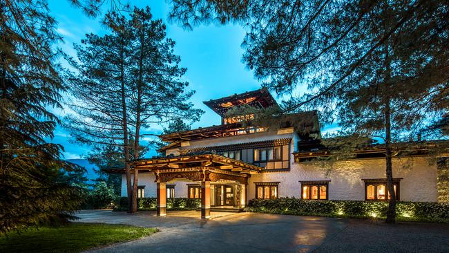 Breathtaking Five Star Secluded Oasis with Views of the Himalayas Paro Bhutan