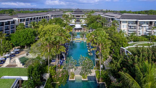 Bali Sofitel Nusa Dua Escape with Beachfront Infinity Pool, Nusa Dua, Bali