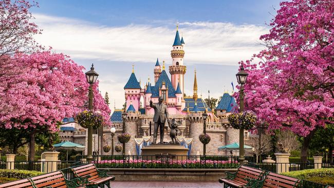 Stylish California Hyatt Escape with 3 Day 1 Park Per Disneyland Resort