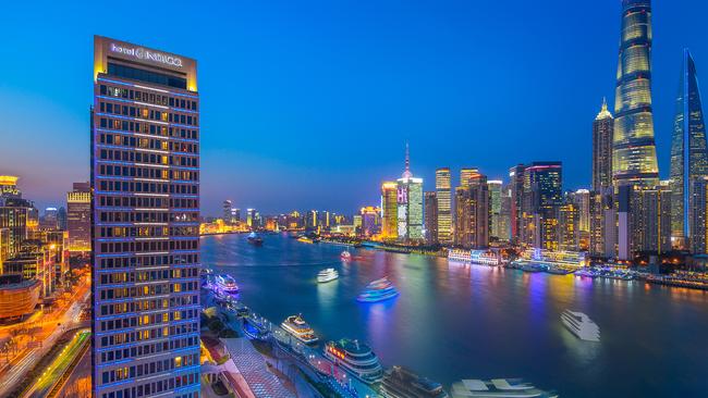 Shanghai Bund Waterfront Stay with Rooftop Dining China
