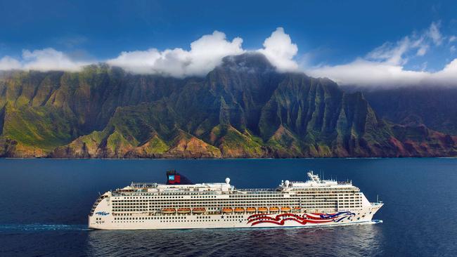 Hawaii: 7 Night Inter Island Pride of America Cruise | Luxury