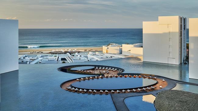 Los Cabos Five Star Viceroy Beachfront Resort with Swimming Pools & Rooftop