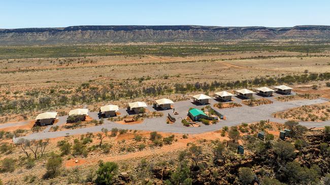 Unmissable Outback Luxury Glamping Retreat near Kings Canyon Petermann Australia