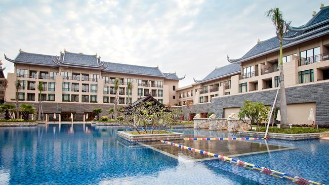 Five Star Huizhou Elegance with Hot Springs & Two Swimming Pools China