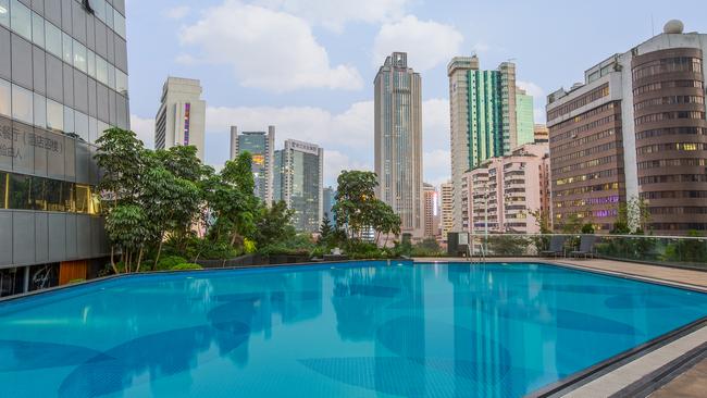 Five Star Central Guangzhou City Stay with Glittering Outdoor Pool Guangdong China