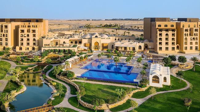 Five Star Riyadh Oasis with Infinity Pool & Spa Saudi Arabia